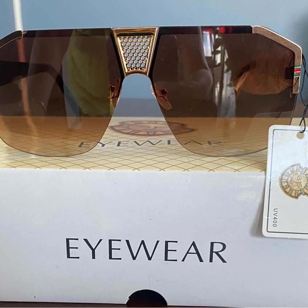Stylish Brown Sunglasses